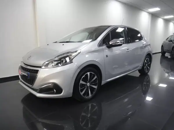 Peugeot 208 Puretech 110 Stop Start Tech Edition 2018 Gasolina