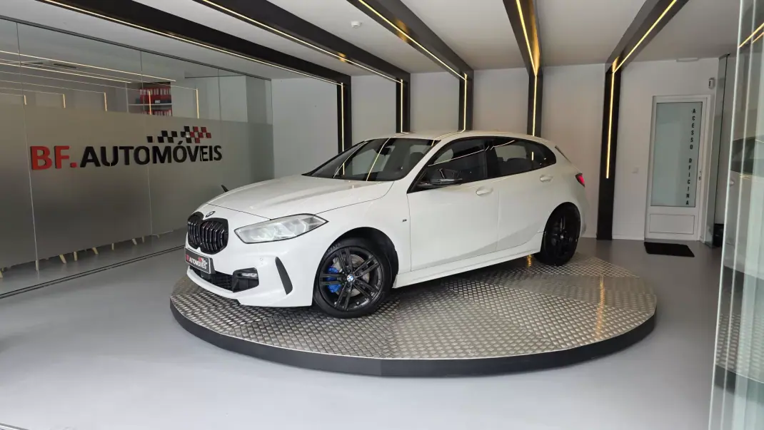 BMW 116 2020 - 18900 EUR, 210640 km - AUTO.MOTO.pt - 210640km - foto 2 de 56