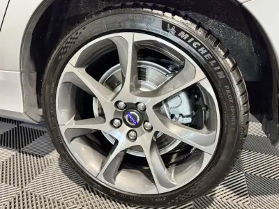Volvo V60 2016 - 13900 EUR, 265393 km - 265393km - foto 30 de 44