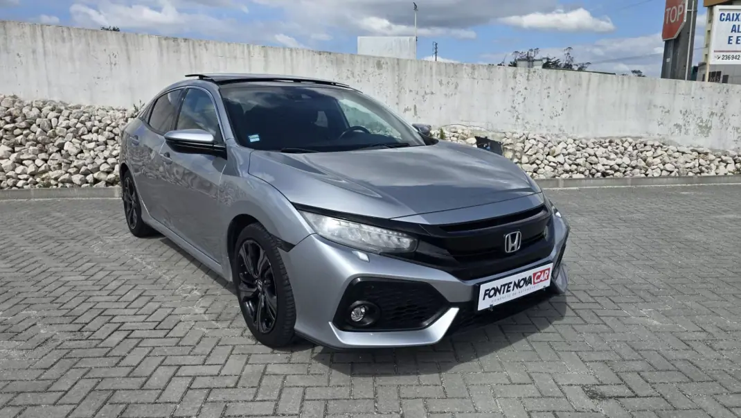 Honda Civic 2017 - 17950 EUR, 128483 km - AUTO.MOTO.pt - 128483km - foto 6 de 30