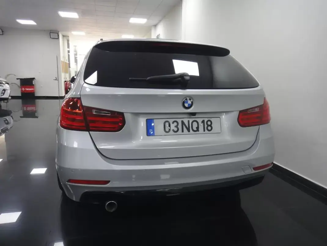 BMW 318 2013 - 13990 EUR, 157000 km - AUTO.MOTO.pt - 157000km - foto 6 de 27