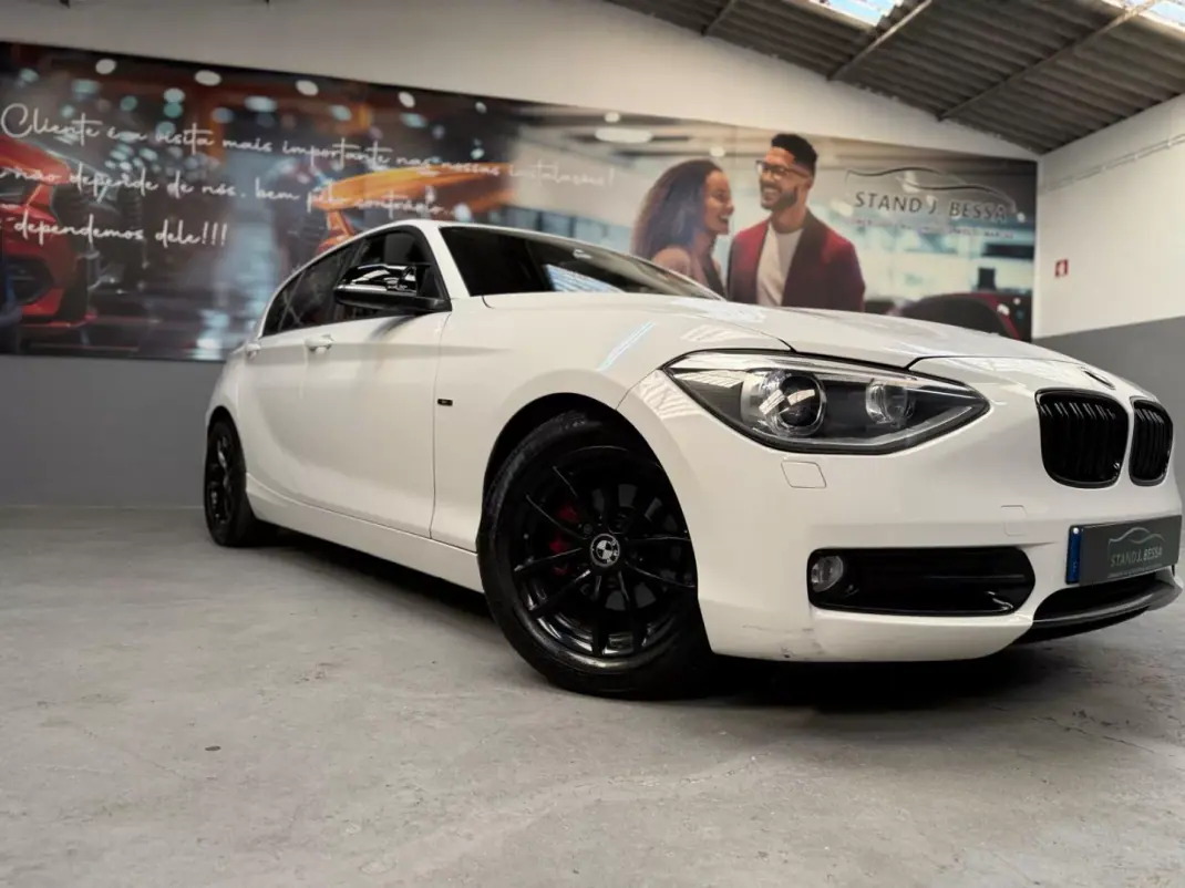 BMW 116 2014 - 10900 EUR, 230000 km - AUTO.MOTO.pt - 230000km - foto 2 de 22