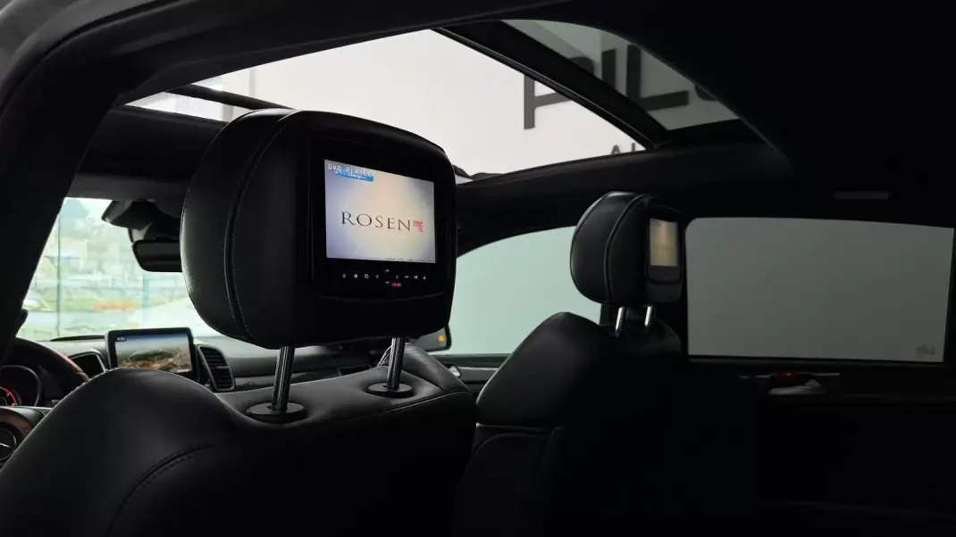 Mercedes-Benz GLE 63 AMG 2015 - 99990 EUR, 149475 km - AUTO.MOTO.pt - 149475km - foto 27 de 42