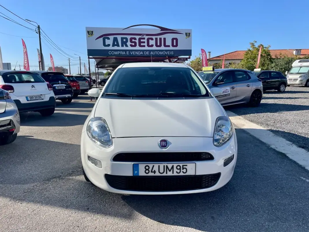 Fiat Punto 2018 - 7950 EUR, 174029 km - AUTO.MOTO.pt - 174029km - foto 2 de 24