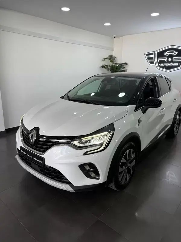Renault Captur 2021 - 20000 EUR, 80000 km - AUTO.MOTO.pt - 80000km - foto 22 de 22