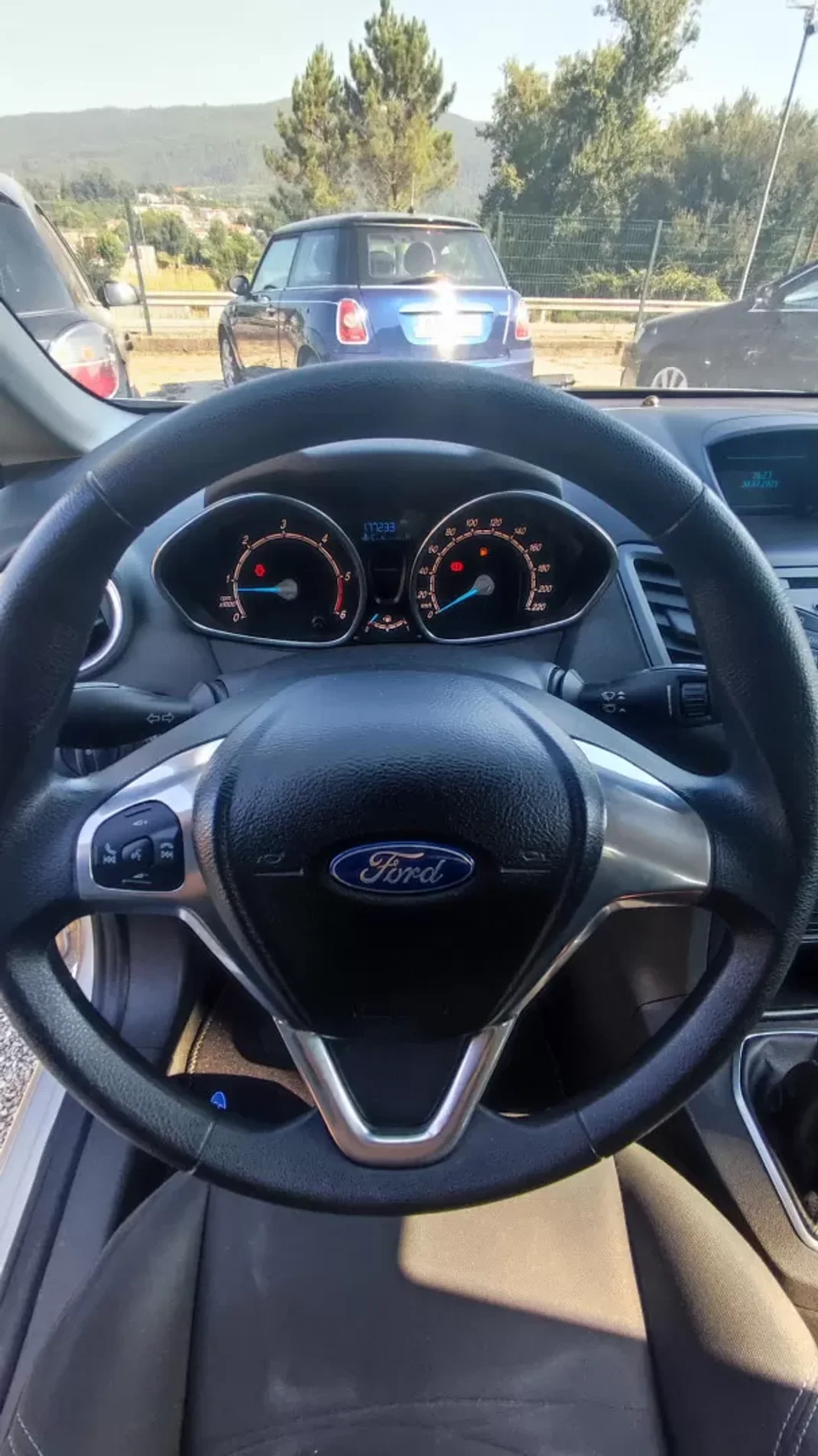 Ford Fiesta 2014 - 9798 EUR, 176798 km - AUTO.MOTO.pt - 176798km - foto 7 de 23