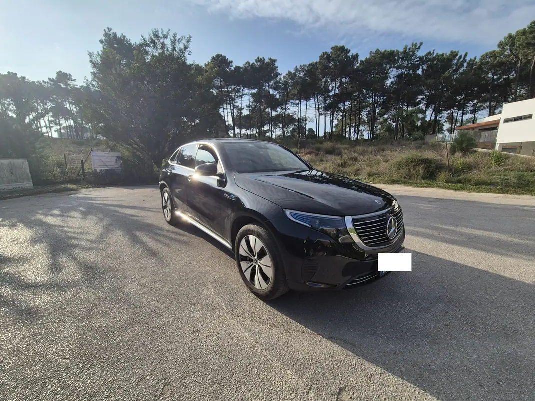 Mercedes-Benz EQC 2023 - 40000 EUR, 31000 km - AUTO.MOTO.pt - 31000km - foto 3 de 16