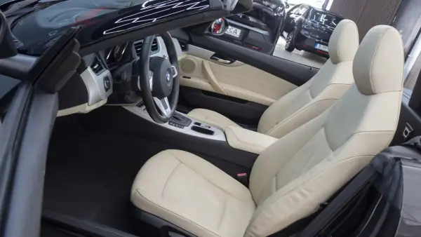 BMW Z4 2010 - 24900 EUR, 69000 km - 69000km - foto 16 de 27