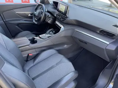 Peugeot 3008 2021 - 23990 EUR, 89615 km - AUTO.MOTO.pt - 89615km - foto 15 de 28