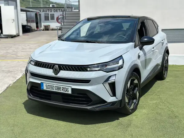 Renault Captur 2025 - 25890 EUR, 32380 km - AUTO.MOTO.pt - 32380km - foto 7 de 16