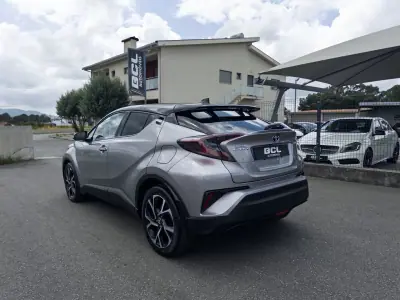 Toyota C-HR 2018 - 21990 EUR, 100000 km - AUTO.MOTO.pt - 100000km - foto 5 de 45