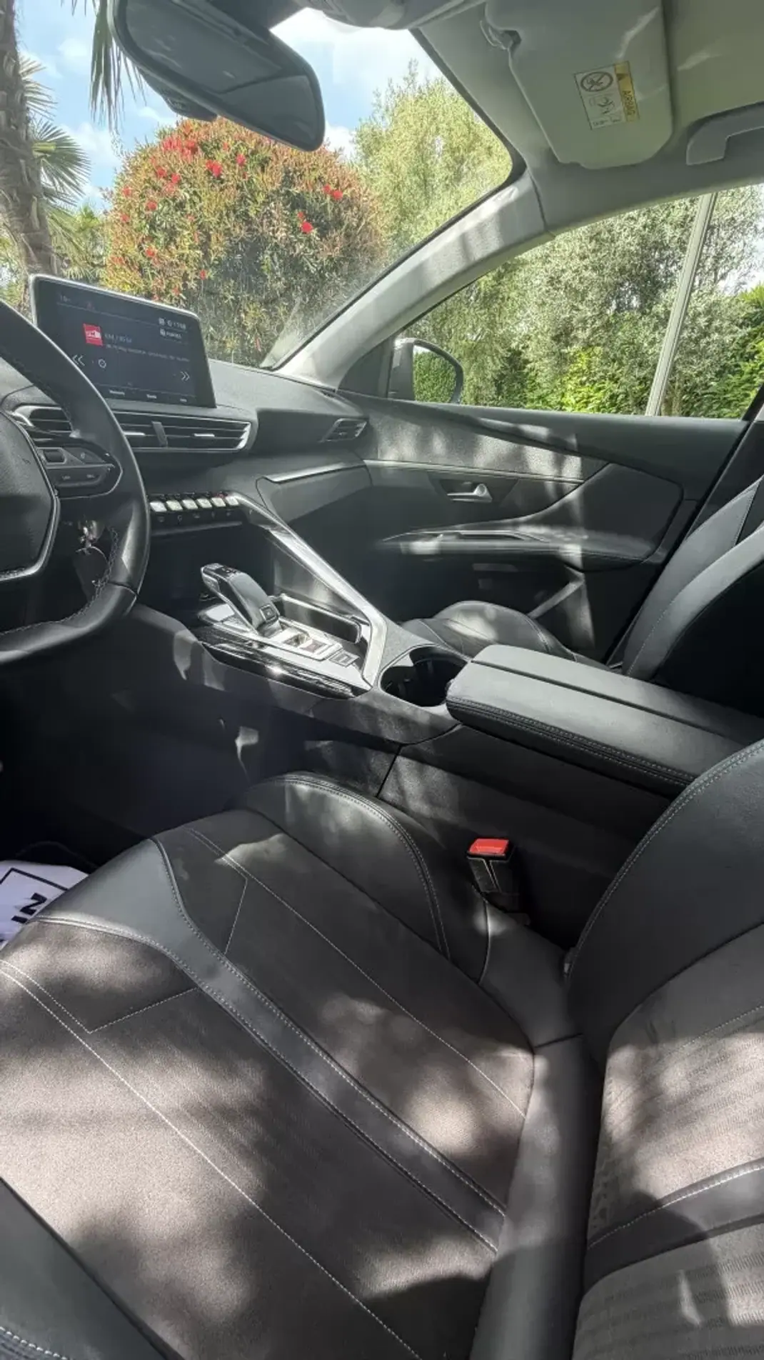 Peugeot 3008 2019 - 17990 EUR, 89000 km - AUTO.MOTO.pt - 89000km - foto 10 de 20