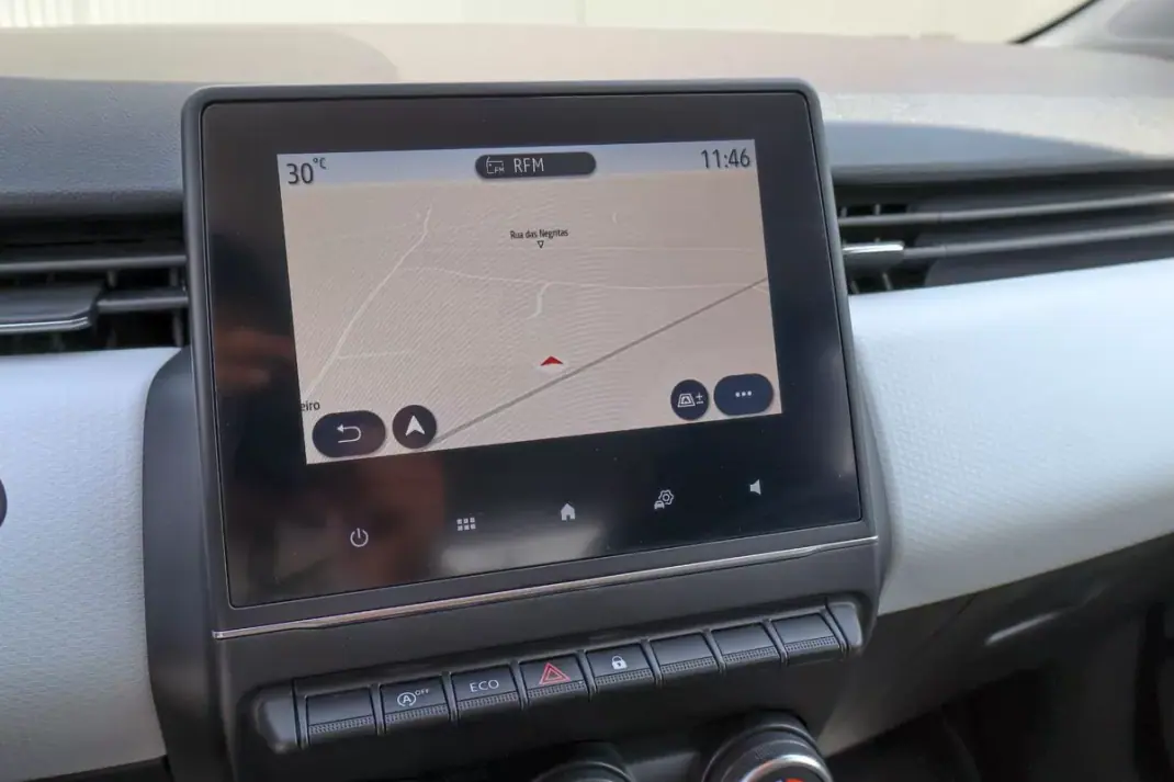 Renault Clio 2021 - 13500 EUR, 80241 km - 80241km - foto 24 de 30