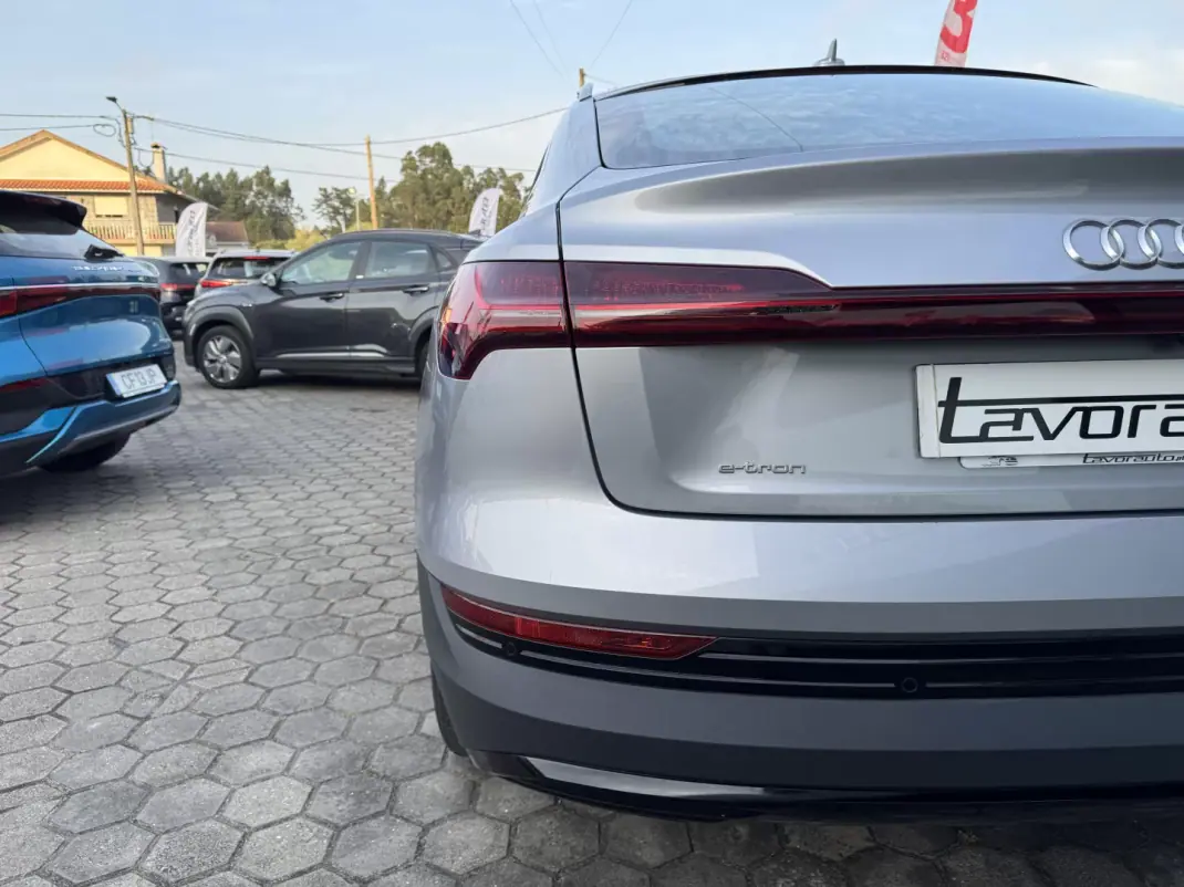 Audi e-tron Sportback 2020 - 28900 EUR, 102000 km - AUTO.MOTO.pt - 102000km - foto 33 de 54
