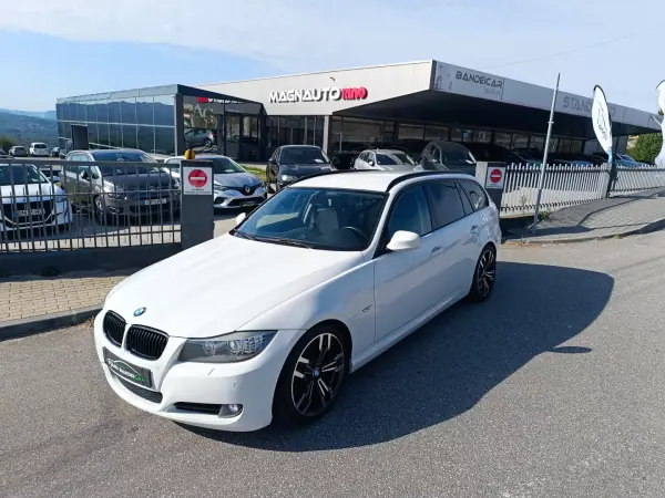 BMW 320 2011 - 12900 EUR, 206000 km - AUTO.MOTO.pt - 206000km - foto 2 de 37