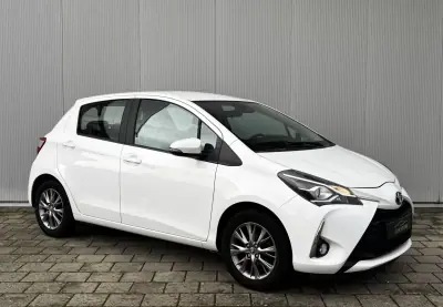 Toyota Yaris 2017 - 11990 EUR, 110000 km - AUTO.MOTO.pt - 110000km - foto 6 de 34