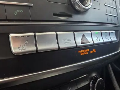 Mercedes-Benz GLA 200 2017 - 20990 EUR, 188564 km - AUTO.MOTO.pt - 188564km - foto 15 de 24