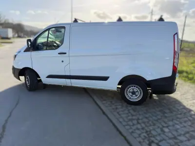 Ford TRANSIT CUSTOM 2.0 L2 H2 2.0 130 CV 2015 - 16500 EUR, 117500 km - AUTO.MOTO.pt - 117500km - foto 5 de 16
