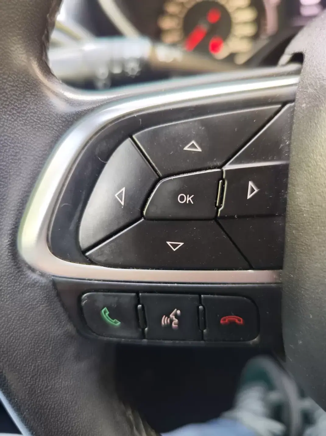 Fiat Tipo Station Wagon 2019 - 10780 EUR, 103800 km - AUTO.MOTO.pt - 103800km - foto 29 de 38