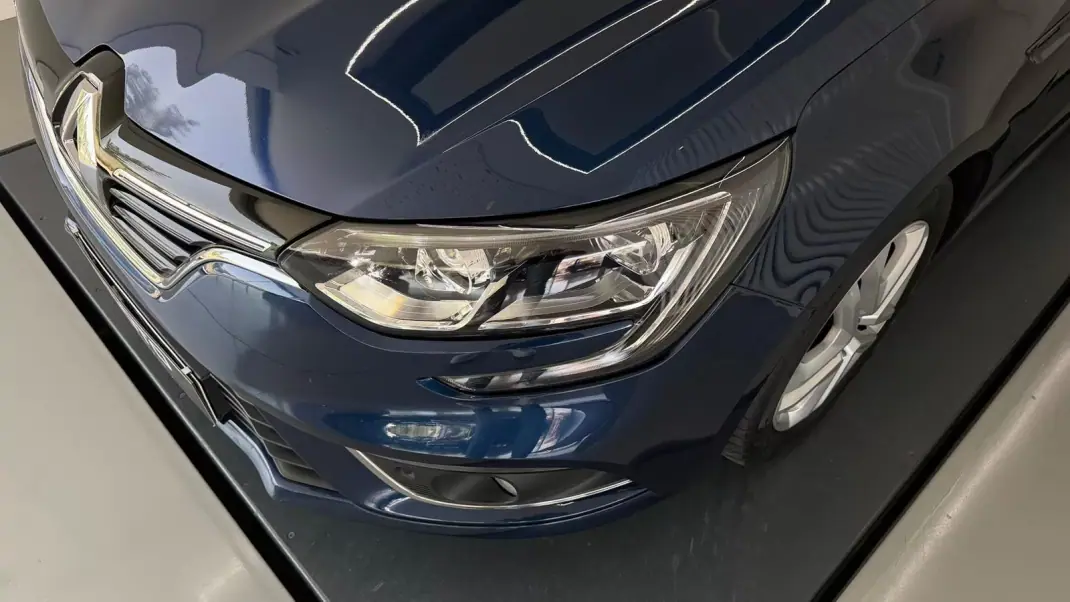 Renault Mégane Sport Tourer 2017 - 10990 EUR, 233602 km - AUTO.MOTO.pt - 233602km - foto 5 de 29