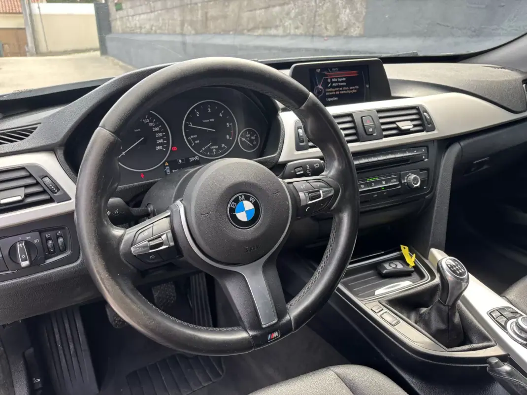 BMW 318 Gran Turismo 2014 - 11990 EUR, 280000 km - 280000km - foto 14 de 26