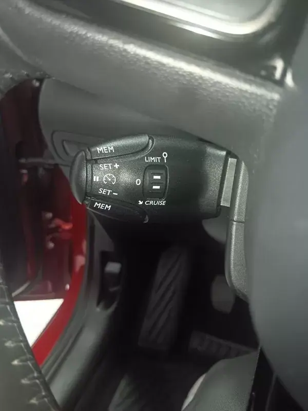 Citroën C3 Aircross 2022 - 13500 EUR, 71000 km - AUTO.MOTO.pt - 71000km - foto 10 de 15