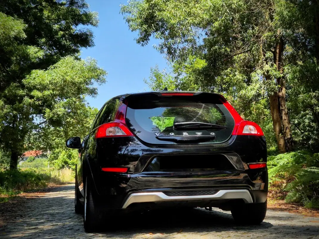 Volvo C30 2011 - 7750 EUR, 179000 km - AUTO.MOTO.pt - 179000km - foto 10 de 28