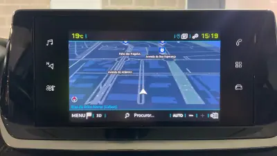 Peugeot e-208 2021 - 14499 EUR, 97021 km - AUTO.MOTO.pt - 97021km - foto 7 de 14