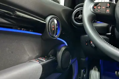 MINI Cooper 2021 - 26950 EUR, 34244 km - AUTO.MOTO.pt - 34244km - foto 45 de 52