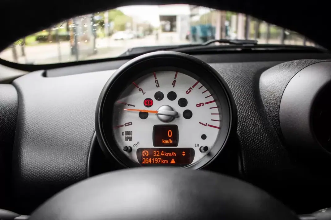 MINI Countryman 2012 - 9990 EUR, 264197 km - AUTO.MOTO.pt - 264197km - foto 15 de 27