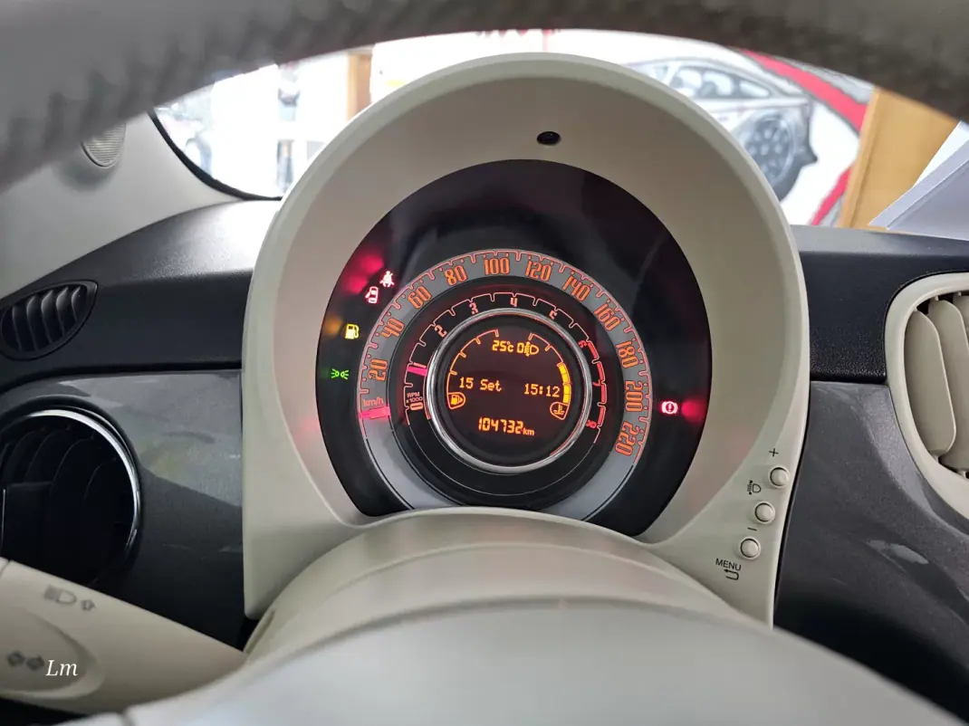 Fiat 500 2018 - 9900 EUR, 104000 km - AUTO.MOTO.pt - 104000km - foto 12 de 13