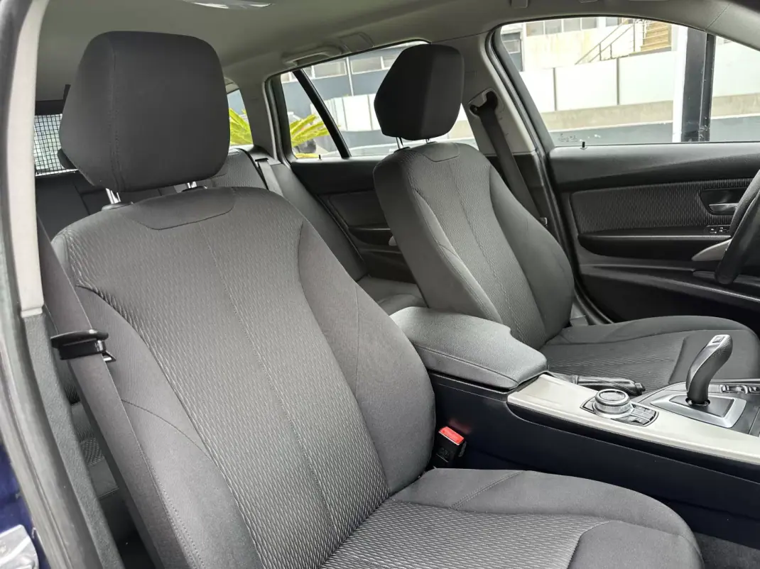 BMW 316 2017 - 16000 EUR, 280000 km - 280000km - foto 52 de 56