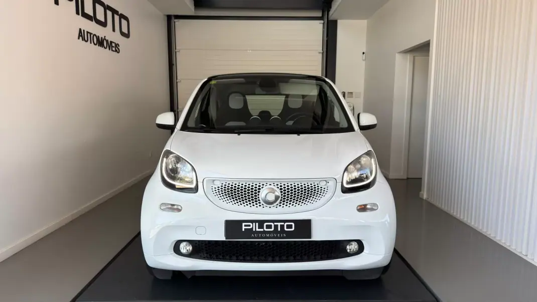 Smart ForTwo 2016 - 9990 EUR, 86291 km - 86291km - foto 2 de 23