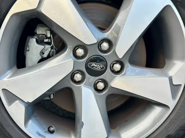 Ford Focus 2019 - 13990 EUR, 83000 km - AUTO.MOTO.pt - 83000km - foto 45 de 51