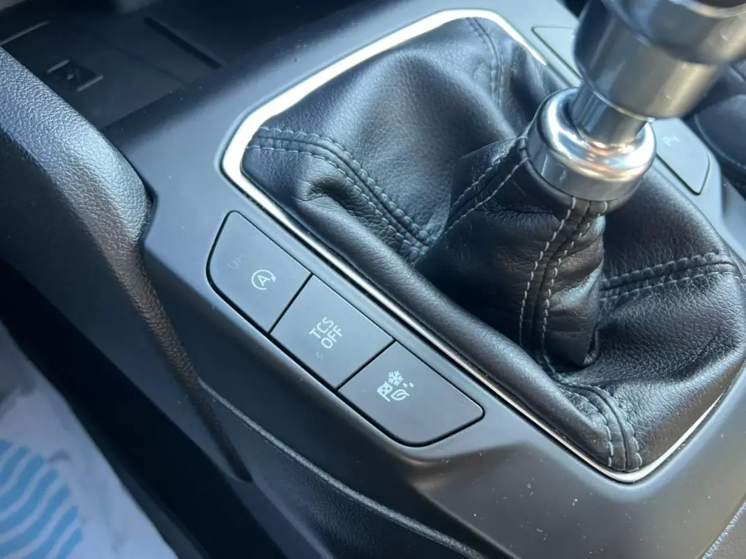 Ford Focus SW 2019 - 15950 EUR, 94634 km - AUTO.MOTO.pt - 94634km - foto 15 de 19