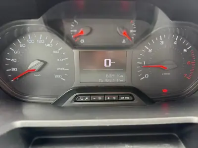 Peugeot PARTNER 1.6 BLUEHDI 100 CVM5 STANDARD ASPHALT 3 LUGARES 2020 - 12900 EUR, 151831 km - AUTO.MOTO.pt - 151831km - foto 3 de 15