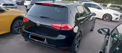 Volkswagen Golf 2015 - 16900 EUR, 156930 km - AUTO.MOTO.pt - 156930km - foto 16 de 17