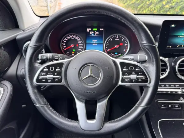 Mercedes-Benz GLC 300 2021 - 35900 EUR, 157354 km - AUTO.MOTO.pt - 157354km - foto 11 de 22