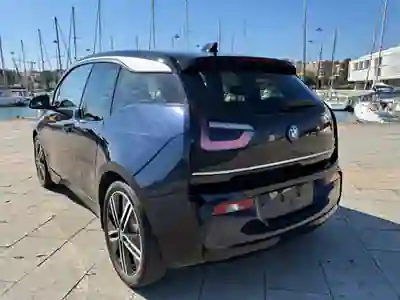 BMW i3 2020 - 16500 EUR, 101000 km - 101000km - foto 6 de 11
