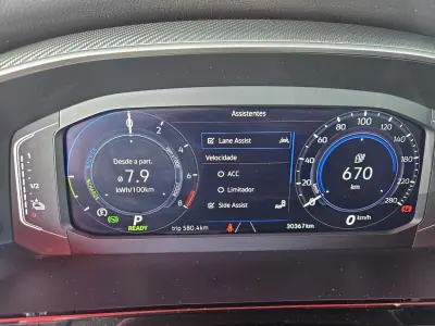 Volkswagen Arteon 2022 - 30500 EUR, 32500 km - AUTO.MOTO.pt - 32500km - foto 40 de 51