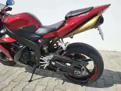 Yamaha YZF R1 2004 — photo 6 of 9