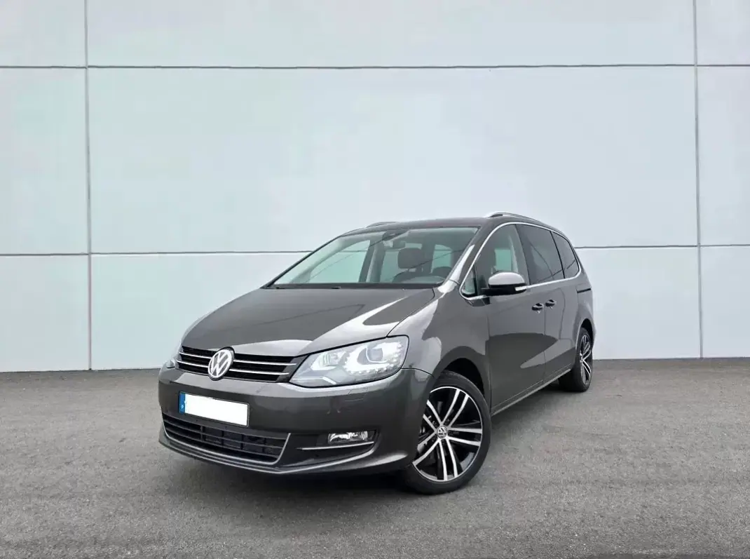 Volkswagen Sharan 2019 - 29700 EUR, 115600 km - AUTO.MOTO.pt - 115600km - foto 1 de 17