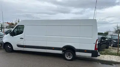 Renault Master 2017 - 15900 EUR, 301000 km - AUTO.MOTO.pt - 301000km - foto 2 de 5