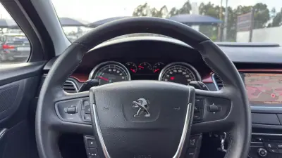 Peugeot 508 RXH 2013 - 9900 EUR, 320000 km - AUTO.MOTO.pt - 320000km - foto 22 de 54