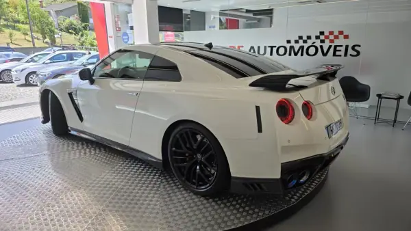 Nissan GT-R 2017 - 149950 EUR, 50238 km - AUTO.MOTO.pt - 50238km - foto 3 de 57