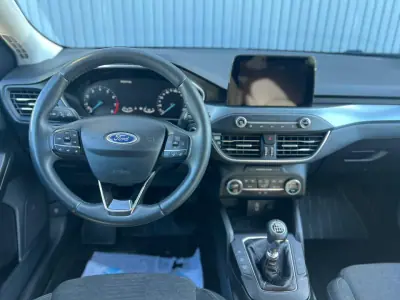 Ford Focus SW 2019 - 15950 EUR, 94634 km - AUTO.MOTO.pt - 94634km - foto 8 de 19