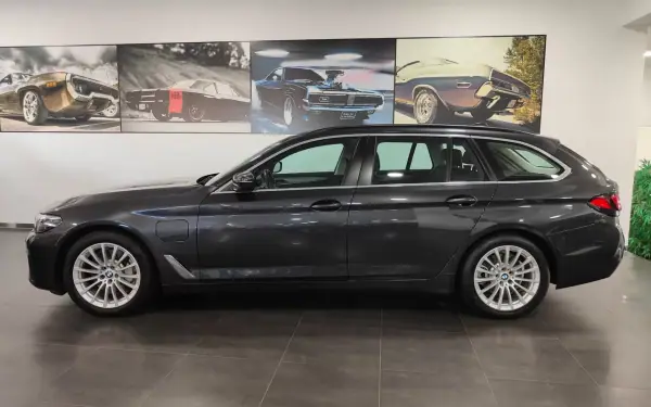 BMW 520 2021 - 28750 EUR, 95000 km - AUTO.MOTO.pt - 95000km - foto 13 de 51