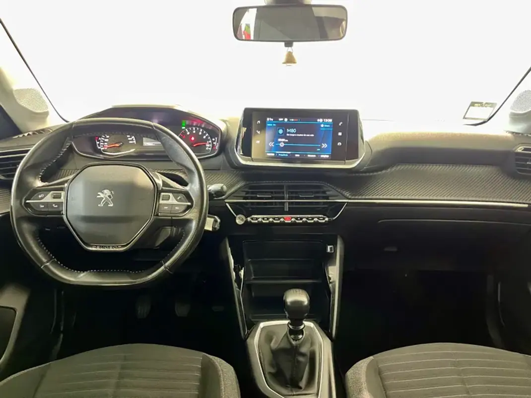 Peugeot 208 2020 - 11900 EUR, 177000 km - AUTO.MOTO.pt - 177000km - foto 2 de 28