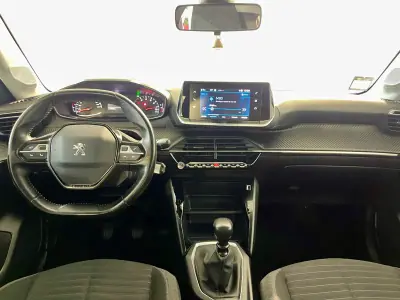 Peugeot 208 2020 - 11900 EUR, 177000 km - AUTO.MOTO.pt - 177000km - foto 2 de 28