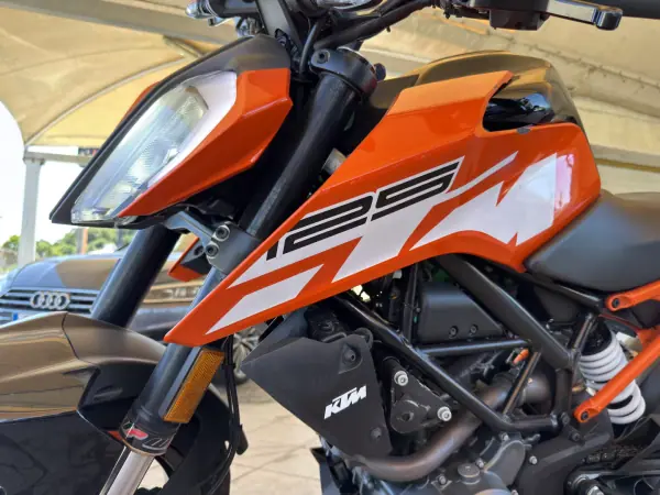 KTM Duke 200 2018 - 3750 EUR, 8468 km - AUTO.MOTO.pt - 8468km - foto 8 de 15